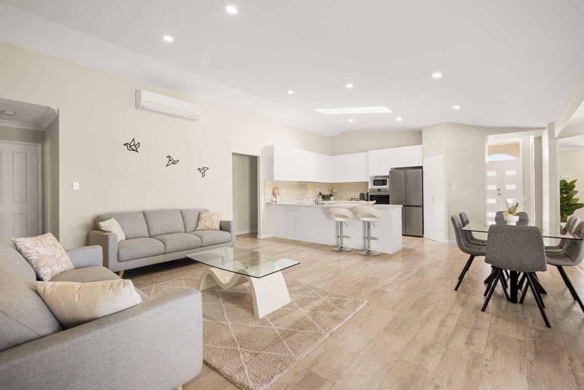 Furnished 4 Bedroom House in Mudgeeraba